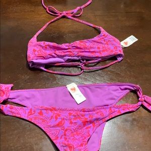 Reversible billabong swimsuit